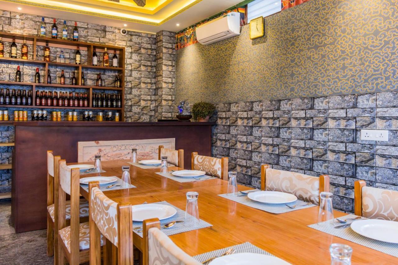White Dragon Hotel Punakha Exterior photo