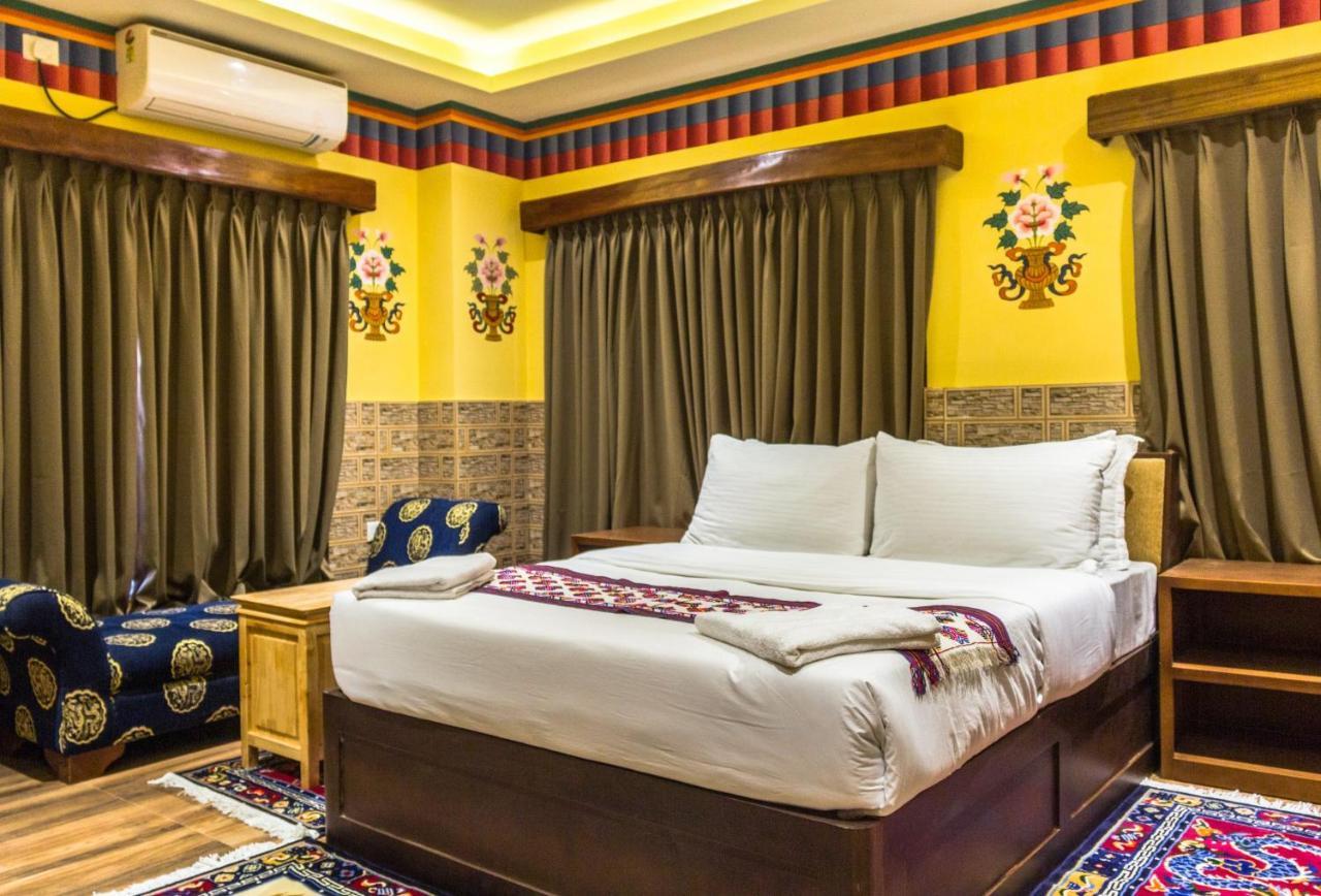 White Dragon Hotel Punakha Exterior photo